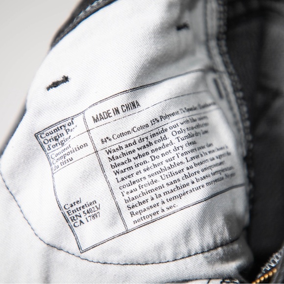 Banana Republic Mid-Rise Skinny Jeans Distressed Black - Size 26P - Picture 5 of 5